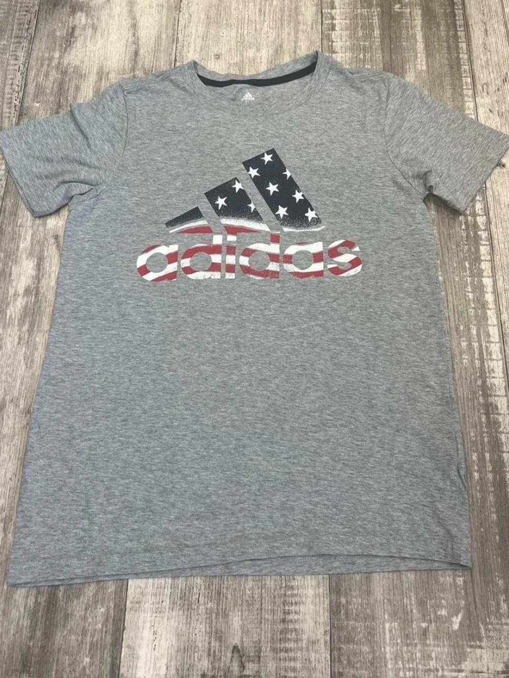 Adidas Gray Tee with American Flag Logo Kids Size Large 14/16